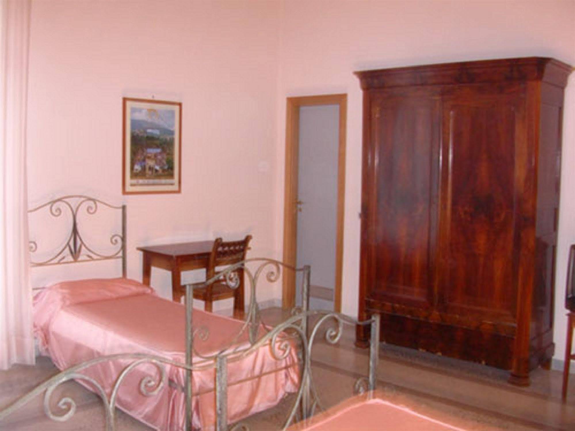 Albergo Bellavista Латина Екстериор снимка