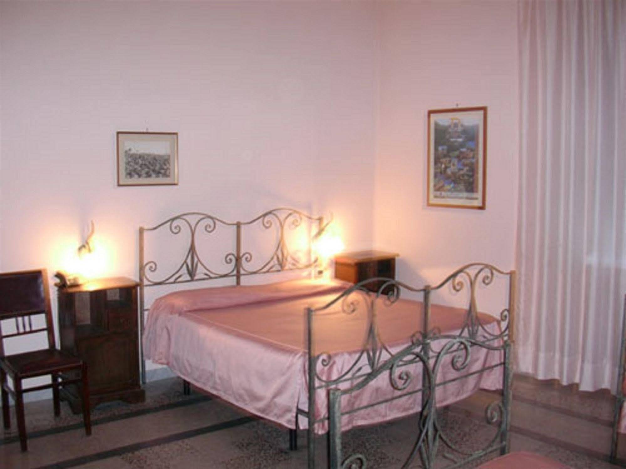 Albergo Bellavista Латина Екстериор снимка